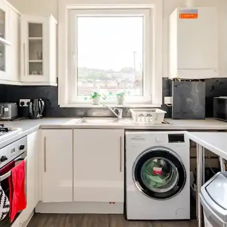 Castle View 2 Bedroom Apartment In Town Centre Hastings Exterior photo